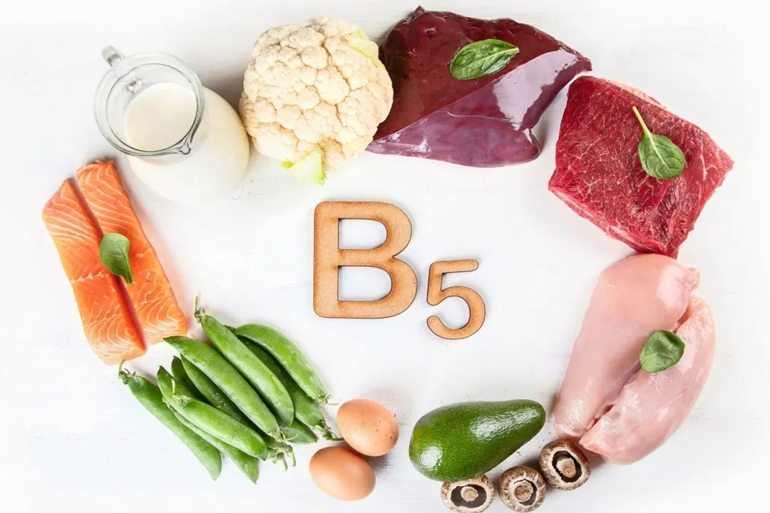 Nutrients shampoo contain strengthening ingredients such as biotin, vitamin B5,....