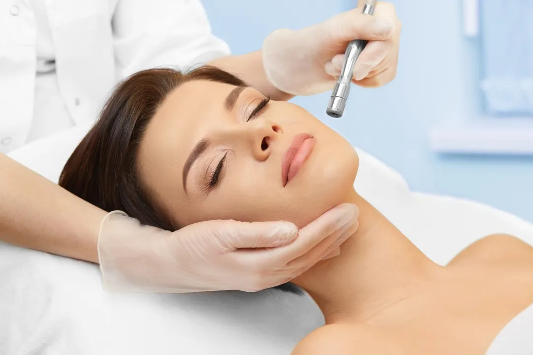 Facial skin rejuvenation refers to a set of techniques and methods that help improve many things in skin